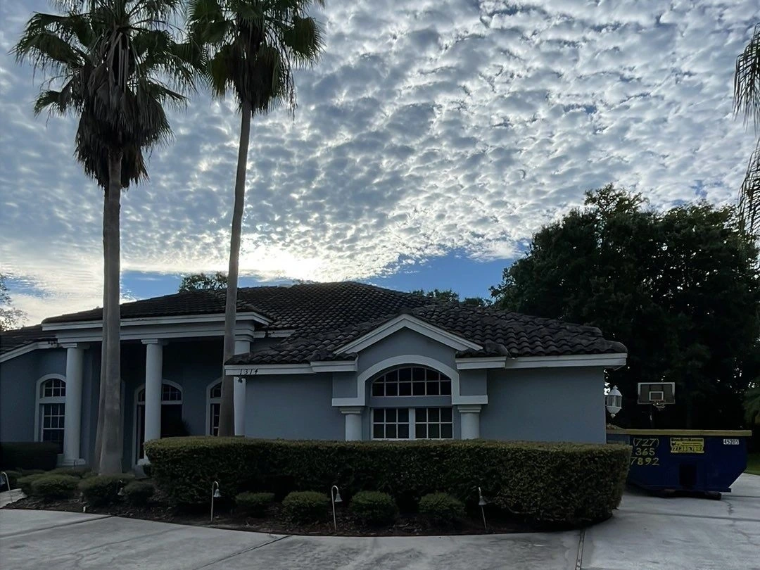 Home in FL with new roof courtesy of Done Rite Roofing